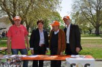 Ex- Landwirtschaftsminitsrein Gerda Staiblin und Mitabeiter "Der Tafel"