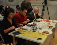 Jury bei der Arbeit - Josefine Kunz, Peter Ehrhardt und Alfred Vonarb