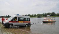 Übungstag mit der DLRG- Breisach: Boot slippen an der Panzerrampe