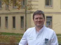 Schilddrüsen-Professor Oliver Thomusch operiert die Schilddrüse am Universitäts-Klinikum Freiburg
