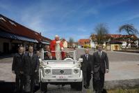 Der „Stein-Rats-Paradeplatz“: Umkirchs "Platz des Himmlischen Friedens" in Kleinausgabe